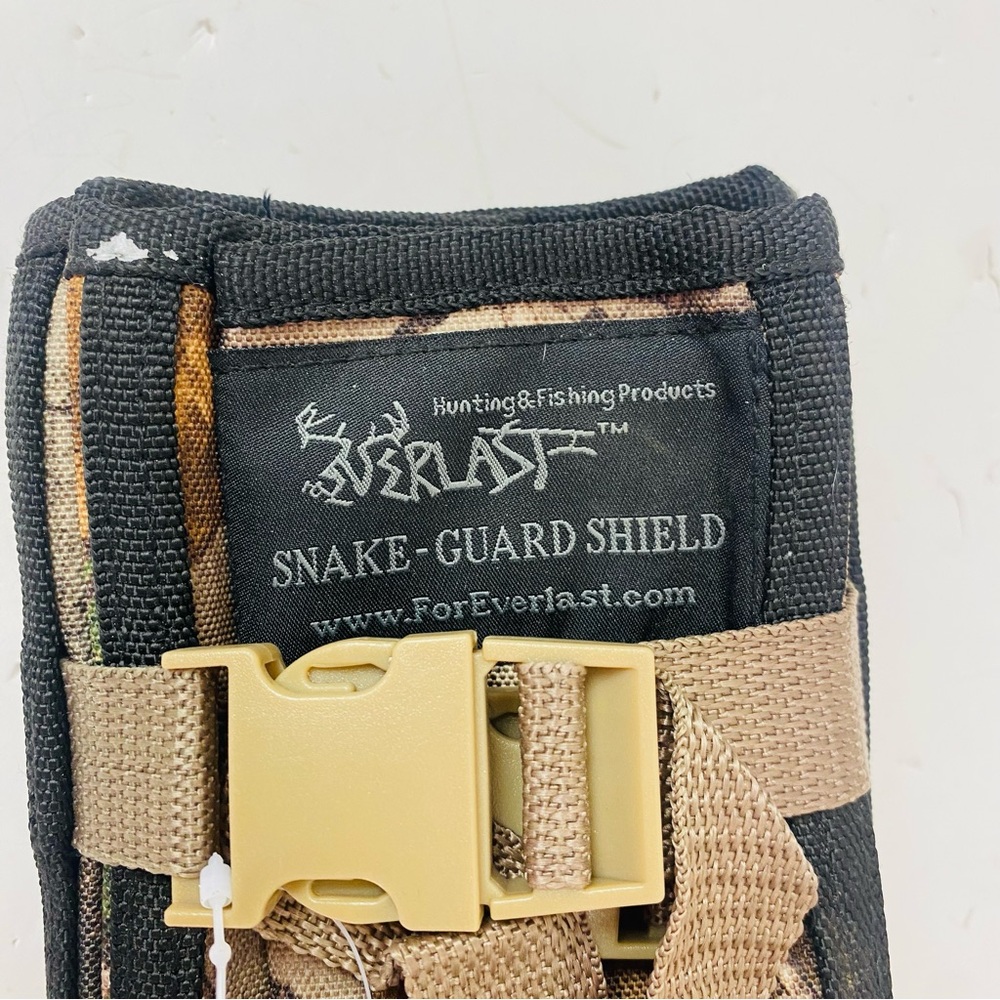 ForEverLast Snake Guard Shields In Realtree Camo Pattern - Picture 4 of 4